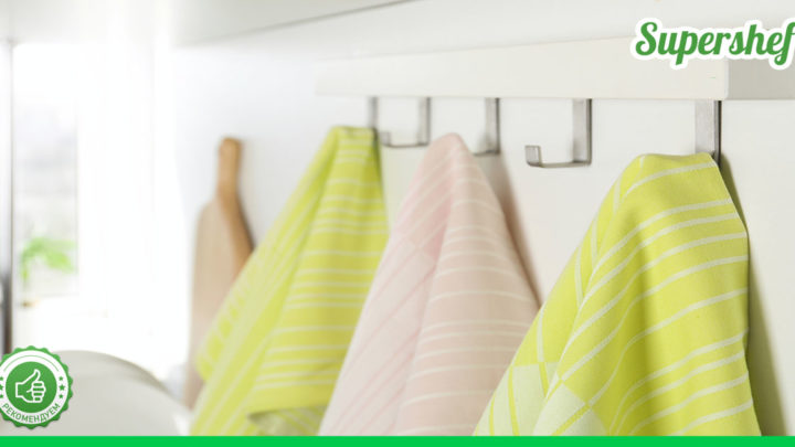Избавиться от жирных пятен на полотенцах можно при помощи микроволновки – всего три минуты времени