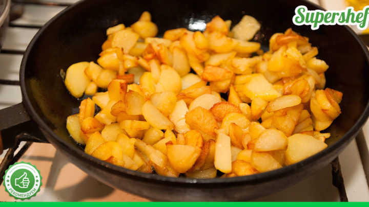 Рецепт жареной картошки с хрустящей корочкой. На каком этапе следует добавить соль