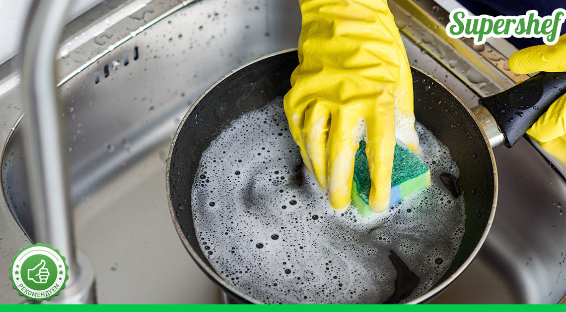 Универсальный метод очистить сковороды от нагара за несколько минут! Все гениально — просто!
