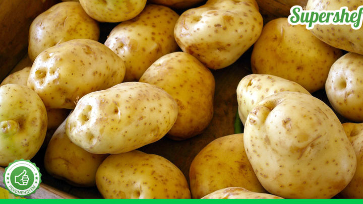 Рецепт тушеной картошки, как в прежние времена – поделилась повариха из детского сада. В чем же секрет?