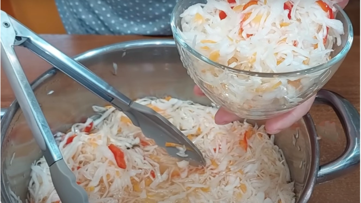Маринуем капусту за ночь: ничем не хуже классического рецепта