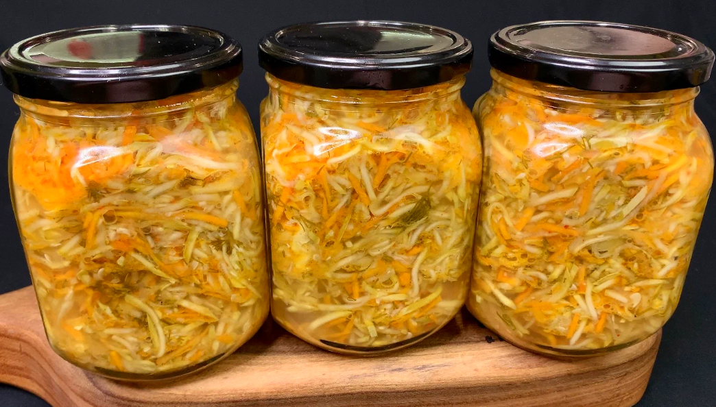Кабачки «по-корейски» с морковью на зиму: простой, удачный и очень вкусный салат, закручиваю его побольше Кабачки «по-корейски» с морковью на зиму: простой, удачный и очень вкусный салат, закручиваю его побольше