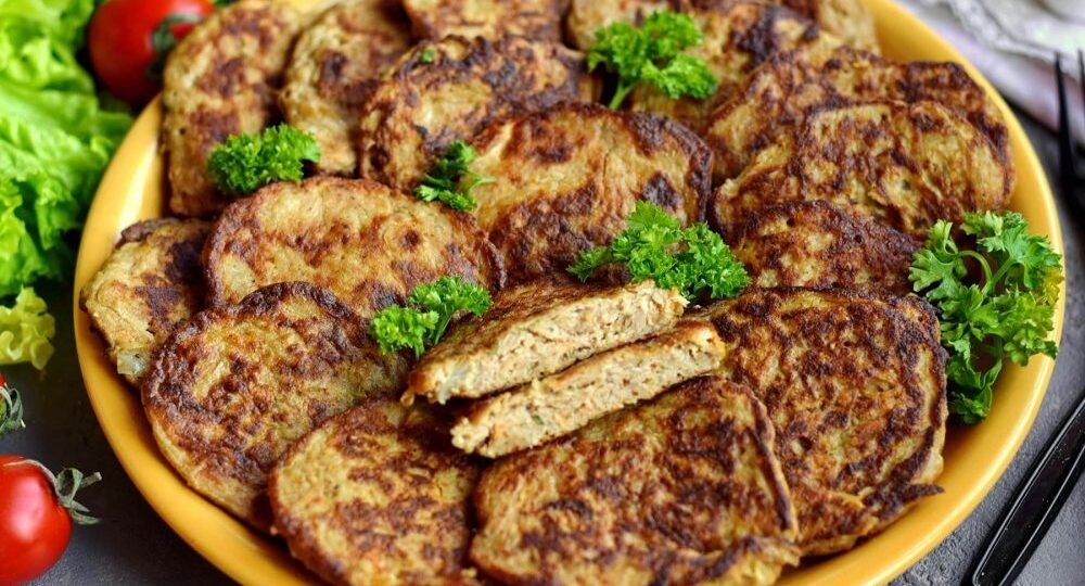 Печеночные котлеты с картофелем и овсяными хлопьями Печеночные котлеты с картофелем и овсяными хлопьями
