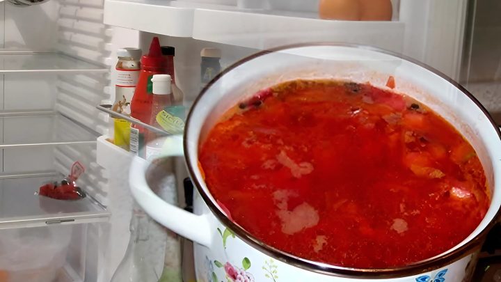 Сколько по времени борщ хранится в холодильнике — не допускайте ошибок