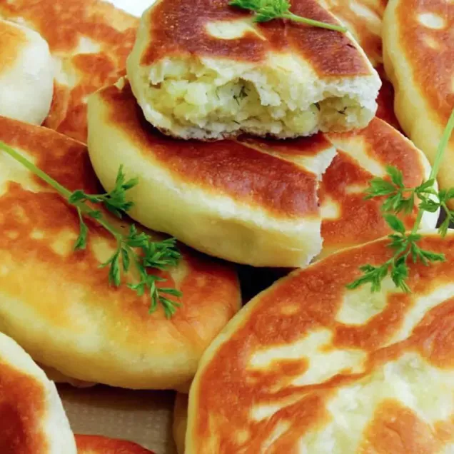 Кефир, яйцо и немного усилий, чтобы получить невероятную вкусноту Кефир, яйцо и немного усилий, чтобы получить невероятную вкусноту