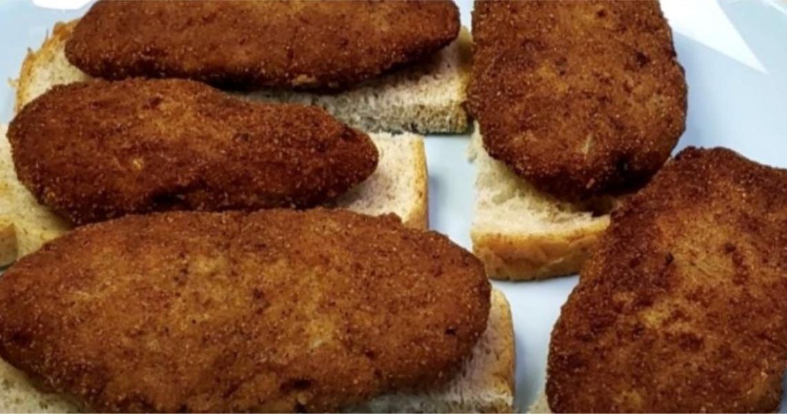 Те же котлетки, что в школе! В чем же был их секрет? Рецептом поделилась повар