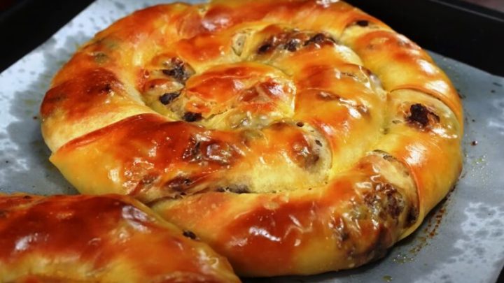 Пятиминутная альтернатива пирожкам – «улитки»