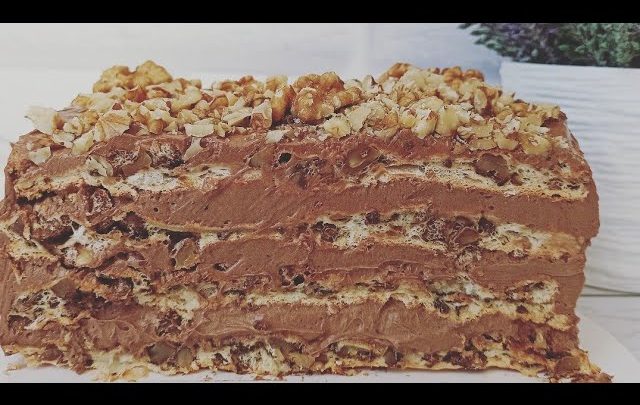 Наверное, вы улыбнетесь, но торт действительно «Королевский»!