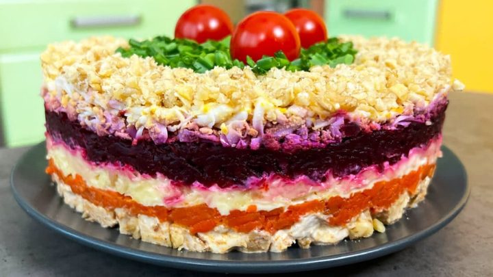 Салат, который покорил меня! Буду делать к праздникам! Радуюсь, что нашла этот рецепт!